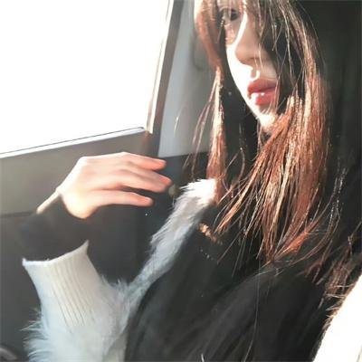 绿茵春色